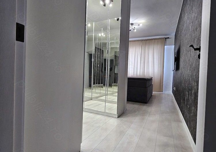 Apartament 87 mp, etaj 11, parcare, terasă 13 mp, bloc 2025 - Poză 1