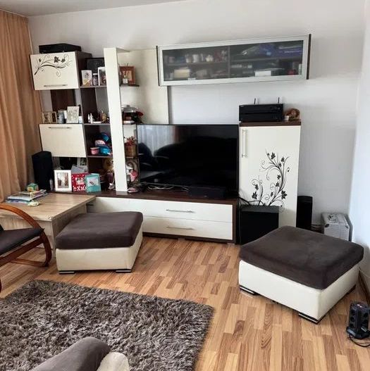 Zona Fartec, apartament mobilat si utilat, vedere pe două părți - Poză 2