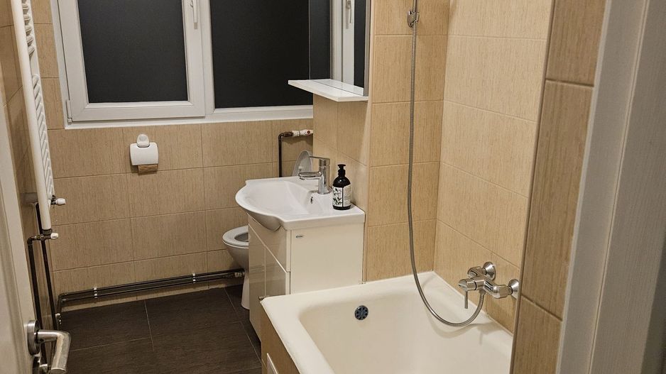 De inchiriat apartament cu 2 camere , Eroii Revolutiei - Poză 7