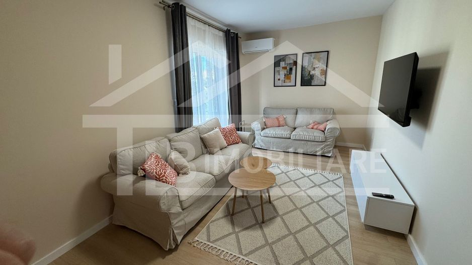 Apartament cu 2 camere, 55mp, parcare, Zona Vivat Residence - Poză 1