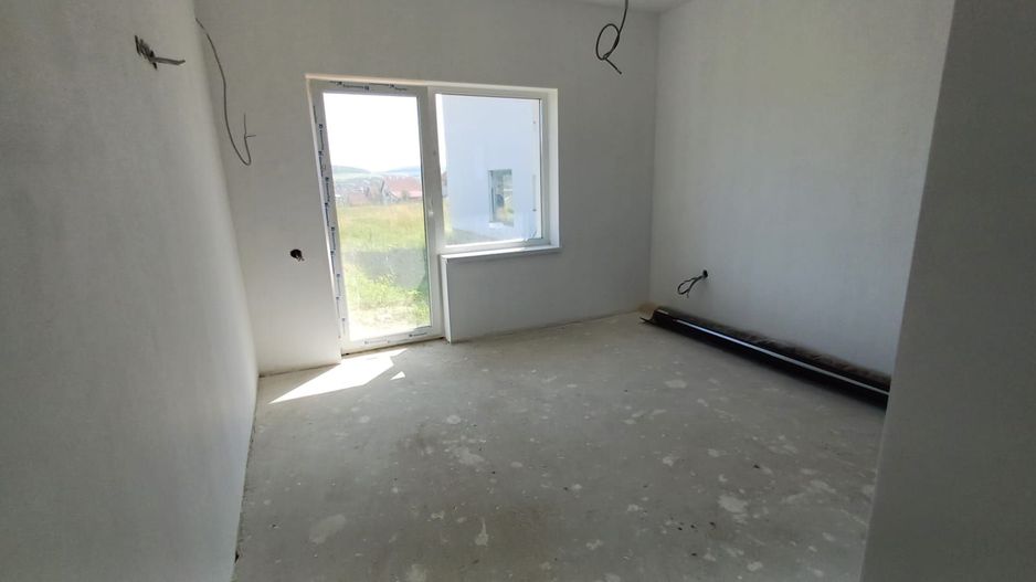 Casă individuală - Corunca-1460 mp teren - Poză 7