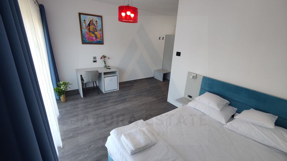 Pensiune 600 mp an 2023 si casa 130 mp teren 4600 mp zona V. Avrigului - Poză 10