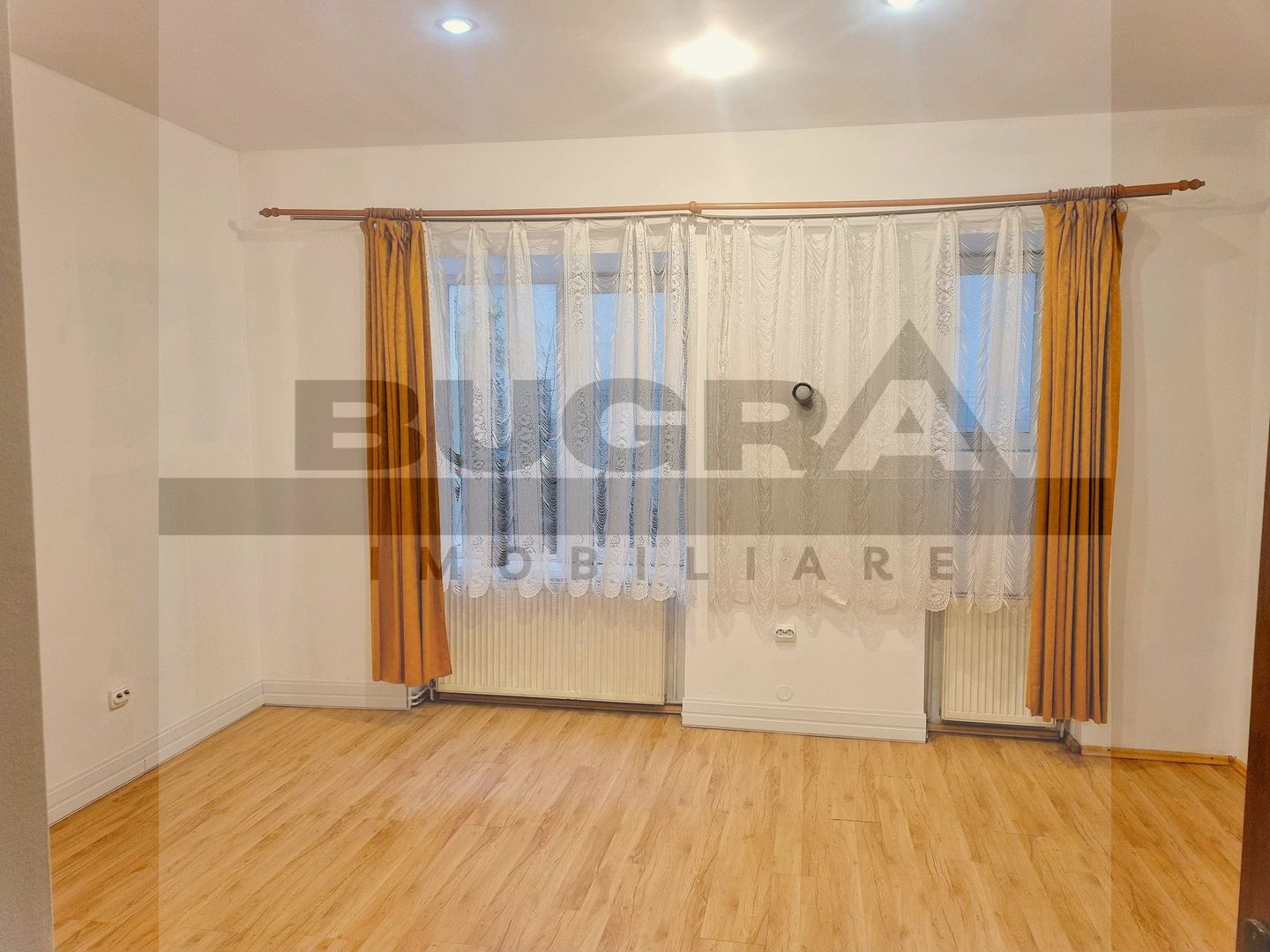 Oaza de liniste in inima orasului – apartament de 3 camere la casa - Poză 3