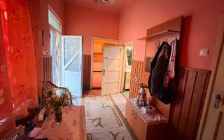 Casă săsească mobilata cu teren generos de 978 mp și anexe funcționale - Poză 10