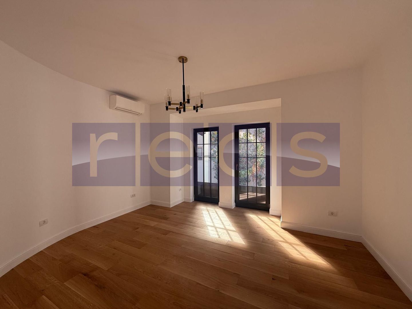 INCHIRIERE VILA DEOSEBITA | CAPITALE | NOU RENOVATA | IDEAL AMBASADA - Poză 8