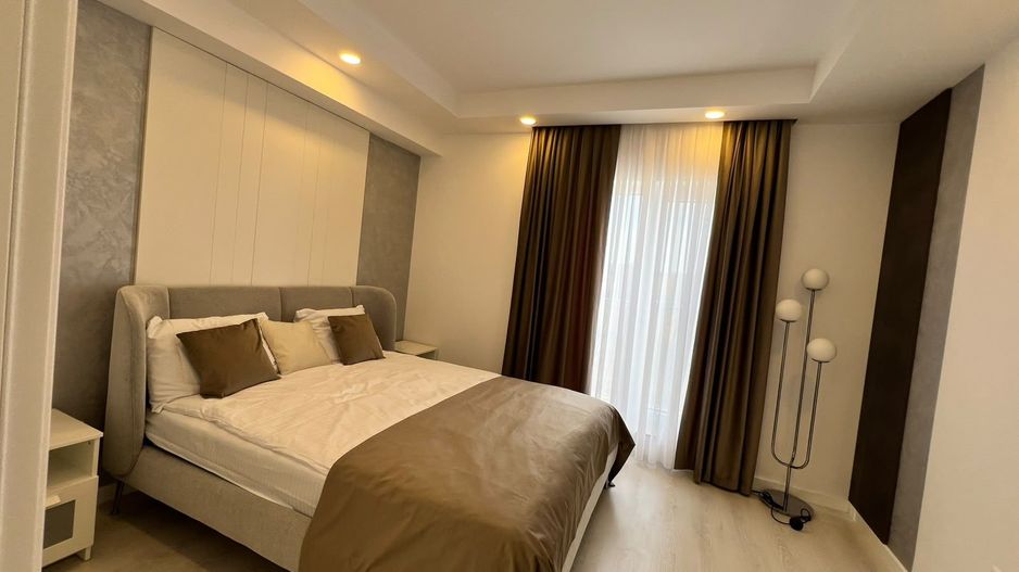 Apartament cu 3 camere de inchiriat in Cosmopolis - Poză 4