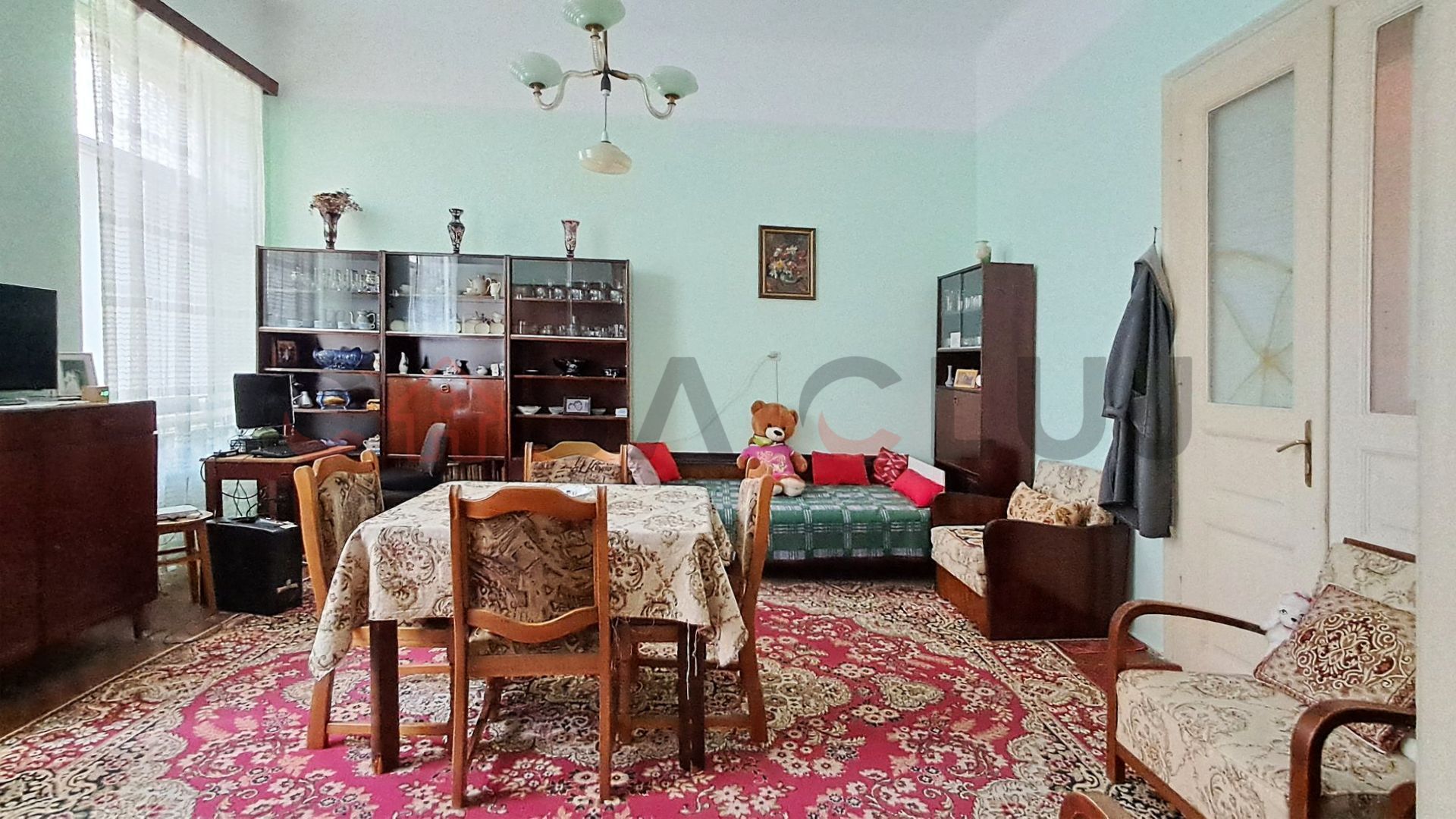 Apartament cu 3 camere, 68 mp utili + terasă 15 mp,  Parcare, Zonă Centrală!! - Poză 1