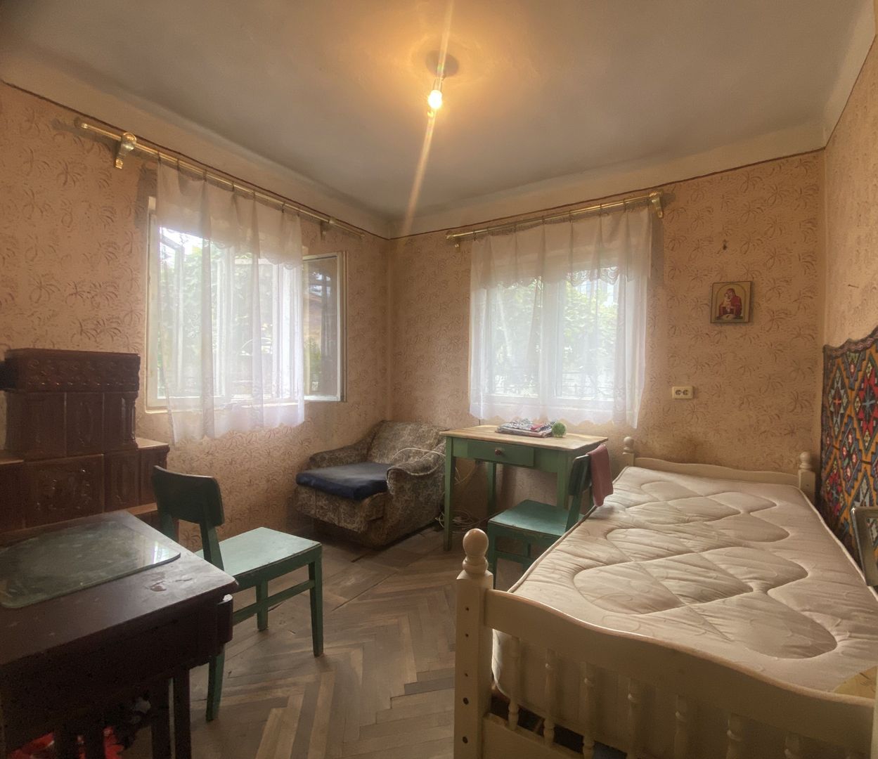 Vanzare casa cu 6 camere in Targoviste - vizavi de Colegiul Carabella - Poză 5