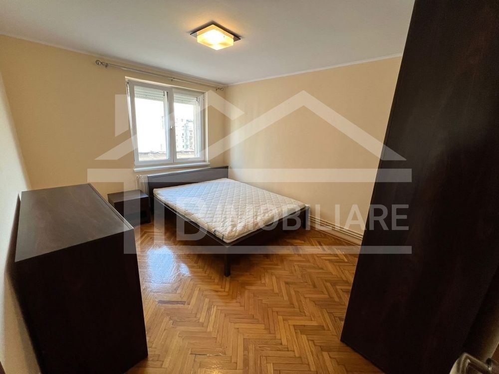 Apartament cu 3 camere, 80 mp, decomandat, Zona UMFST - Poză 2