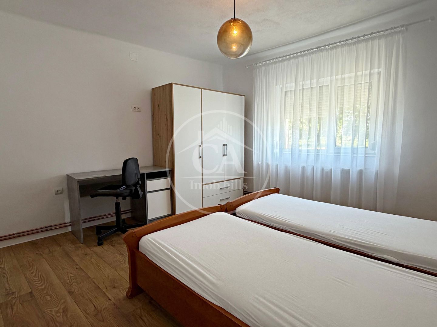 Casa de închiriat cu 3 camere în zona Calea Clujului, Oradea - Poză 12