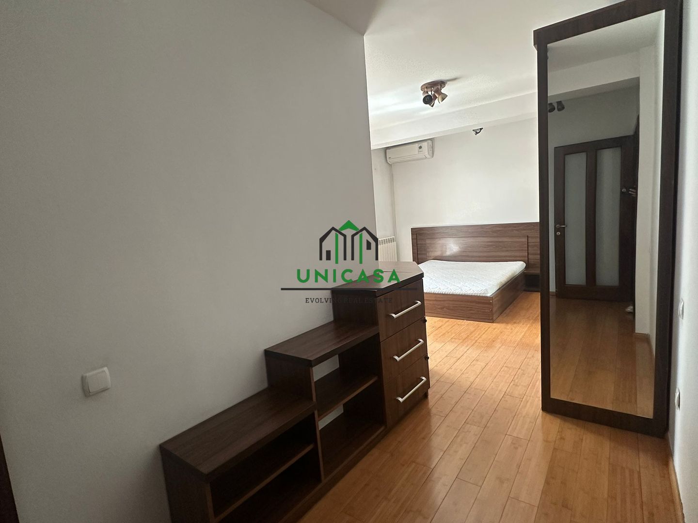 Apartament de inchiriat - 3 camere - Zona Nord - Poză 4