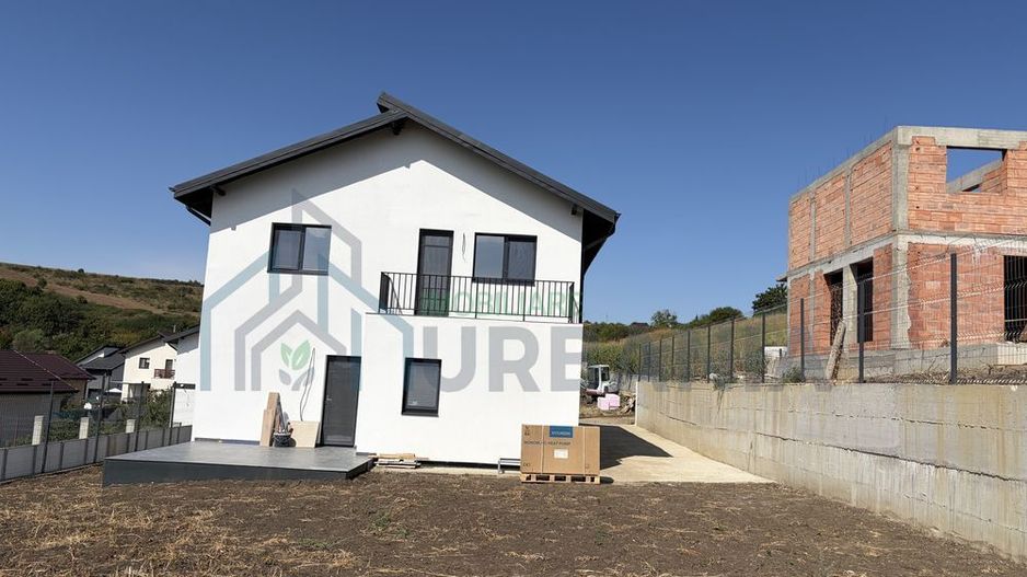 Vila cu 4 camere în Aroneanu, Iași – 500 mp teren, la cheie - Poză 3