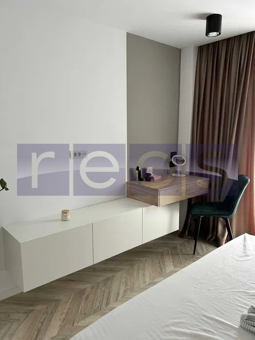 DE VANZARE APARTAMENT 4 CAMERE CALEA MOSILOR RECENT RENOVAT - Poză 5