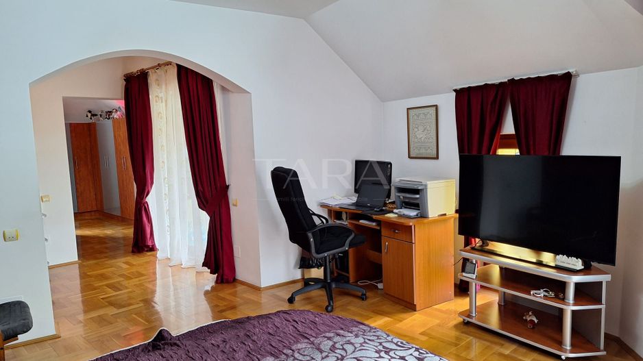 Vilă Elegantă în Cartierul Europa – Liniște și Confort - Poză 12