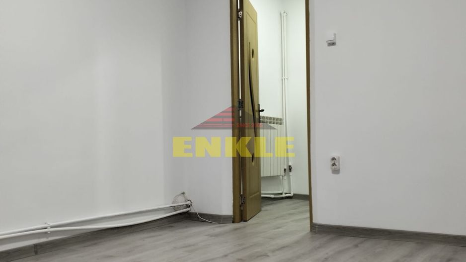 De vanzare garsoniera situata la etajul 2 - Poză 2