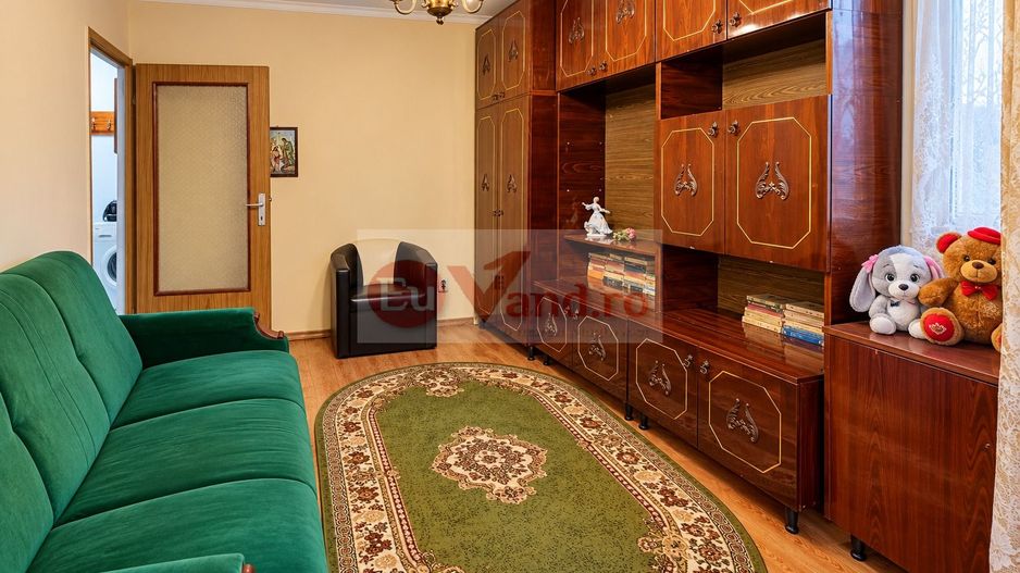 De vanzare apartament cu 2 camere, decomandat – Micro 19, parter, 46.500 E - Poză 1