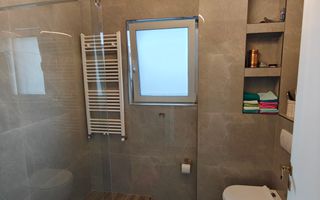 Apartament modern cu 3 camere | zona Vivo – Florești - Poză 12