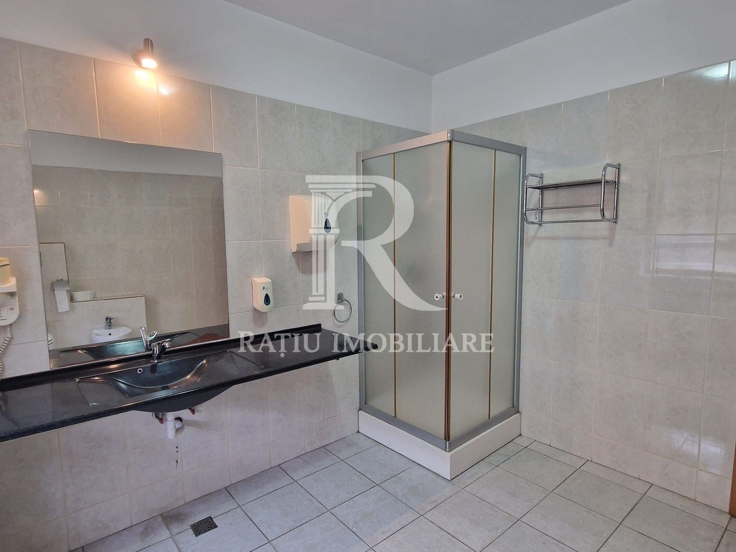 Spațiu comercial | Ideal pentru companii | Zonă centrală | Oradea - Poză 19