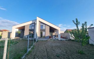 Grand Mobilis vă propune spre vânzare un duplex modern, situat în Ghir - Poză 1