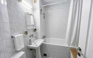 Apartament mobilat și utilat, 3 camere, centrală proprie - Poză 5