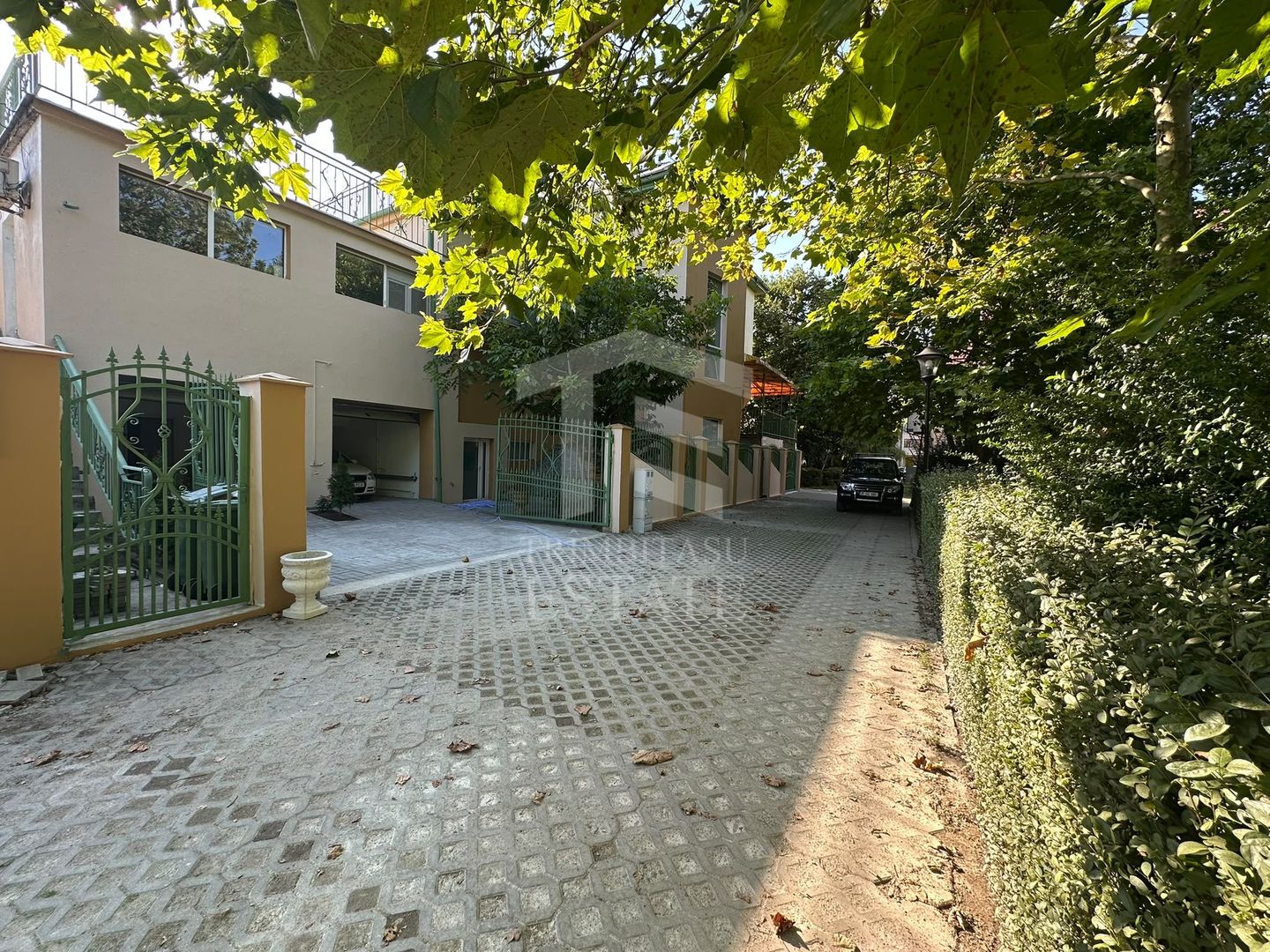 Spatiu Comercial in Parcul Primariei Snagov Ghermanesti 400 mp - Poză 1