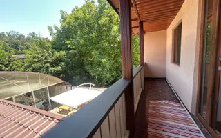„Vilă cu piscină și teren 1.400 mp în zona Mal, Onești - Poză 37