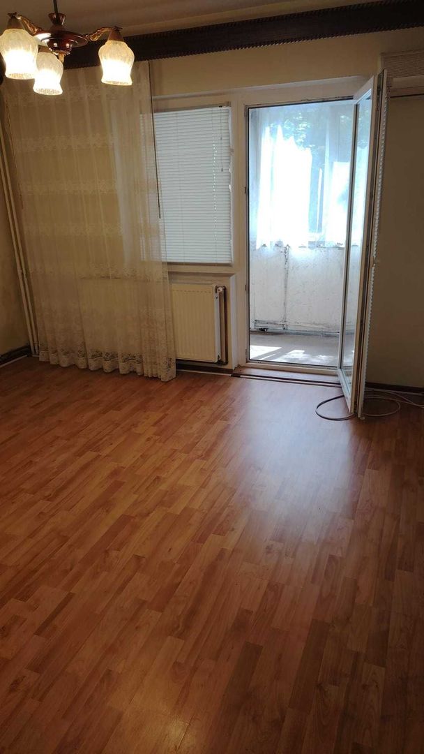 Investiție de Top | 2 Camere 66 mp Vitan Mall – Etaj 1 | Bloc 1990 | Centrală - Poză 1