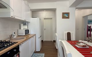 Doua camere, parcare inclusă Tractorul - Poză 5