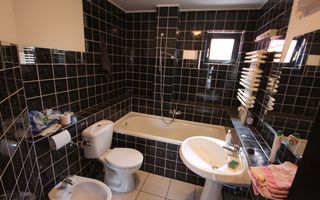 Imobil cu destinatie mixta - Poză 30