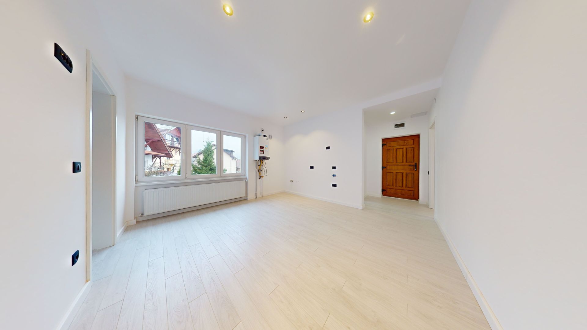 Apartament in vila zona centrala - Poză 6