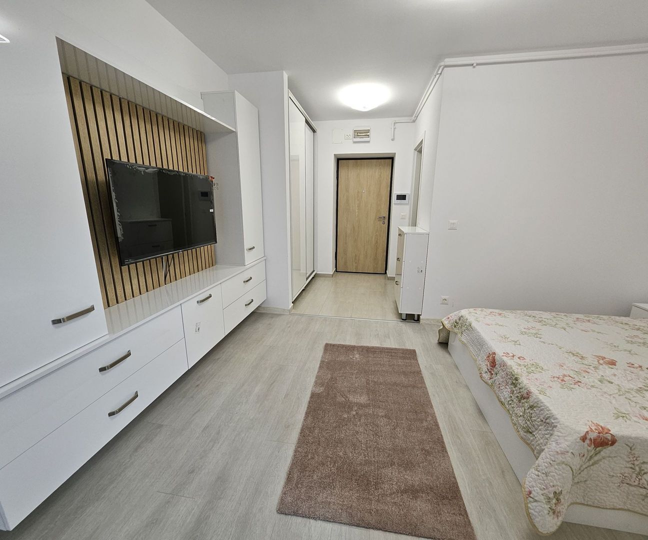 Garsonieră de lux, prima închiriere, în Hils Brauner, lângă metrou - Poză 1