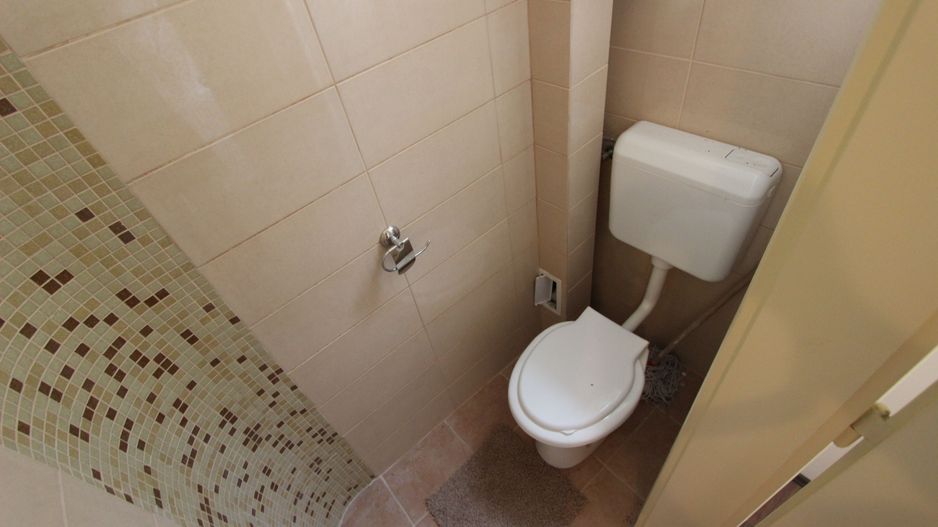 Apartament spatios 3 camere,zona medicina - Poză 15