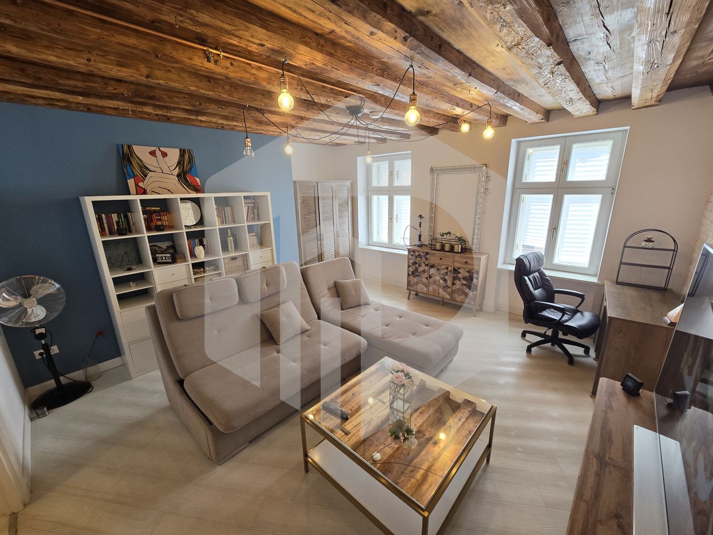 Apartament superb 3 camere zona Ultracentrala - Poză 1