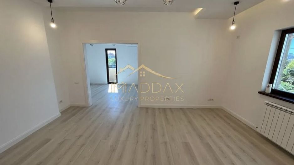 Vila S+P+2=M//Cladire birouri***7 camere//300 mp***Calea Grivitei - Poză 6