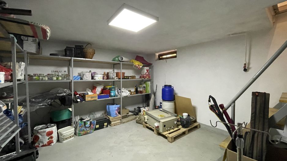 POPESTI | Chirie Casa individuala Dormitor parter rezidențial + birou - Poză 18