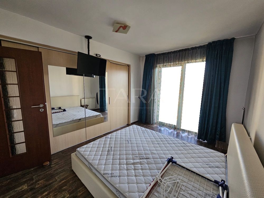 Apartament spațios, 2 camere, 2 balcoane, în zona Florilor. - Poză 3