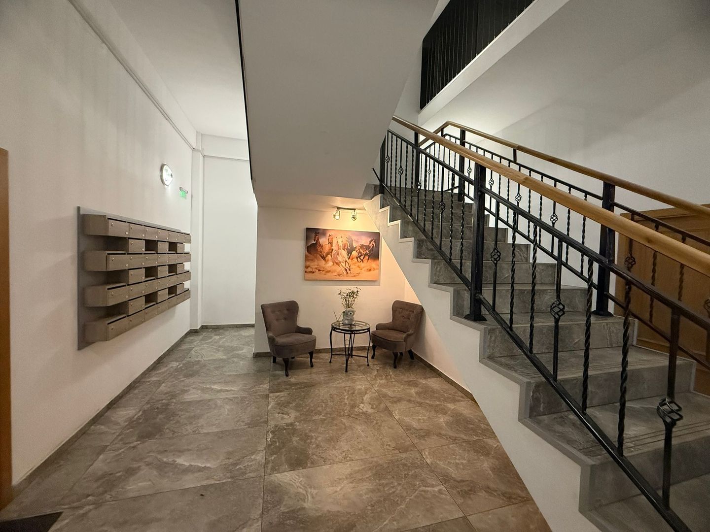 GARSONIERA DE LUX DECOMANDATA MOBILATA SI UTILATA 40MP - Poză 11