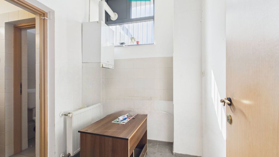 Spațiu  Comercial Zona Soarelui Bulevardul Sudului - Poză 7