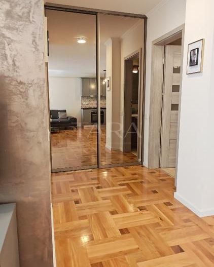 Apartament premium cu 2 camere, terasa, garaj subteran, Bună Ziua. - Poză 6