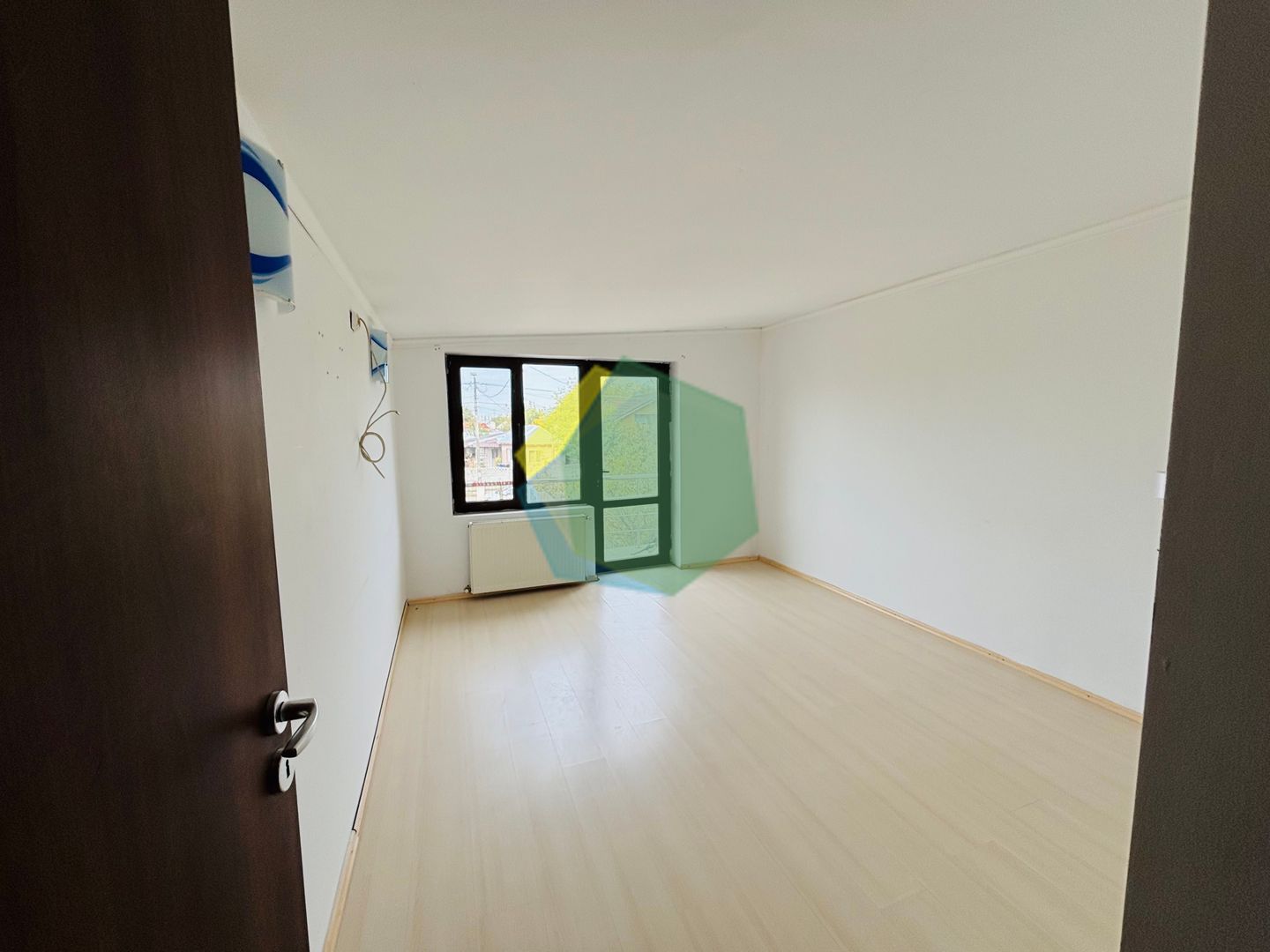 CASĂ CU 6 CAMERE ÎN COPĂCENI | 238 MP UTILI SI CURTE GENEROASĂ - Poză 16