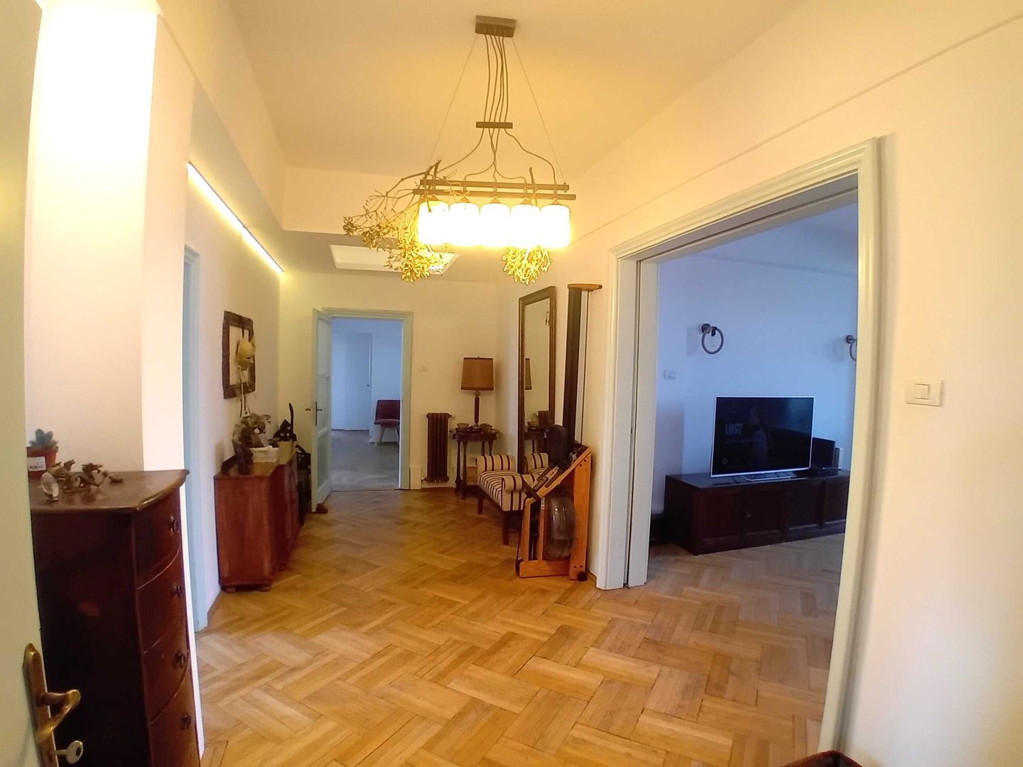 Ultracentral Apartament 4-5 Camere 176 mp Strada Negustori nr.14 - Poză 1