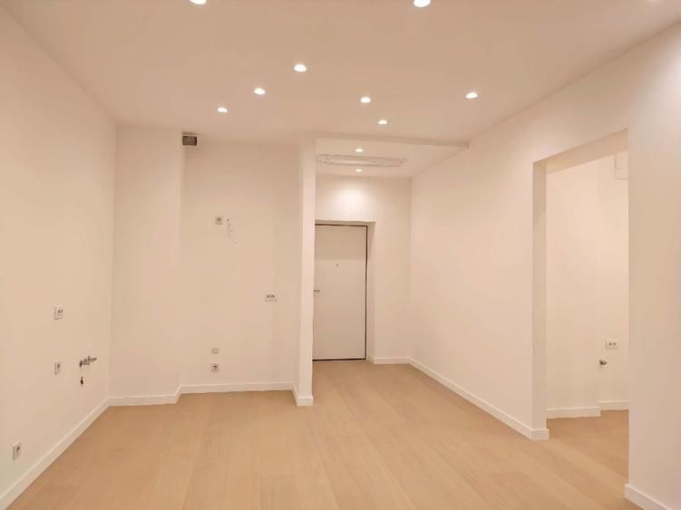 Apartament lux 2 camere, Aviatiei Tower, etaj 8, vedere superbă. - Poză 6