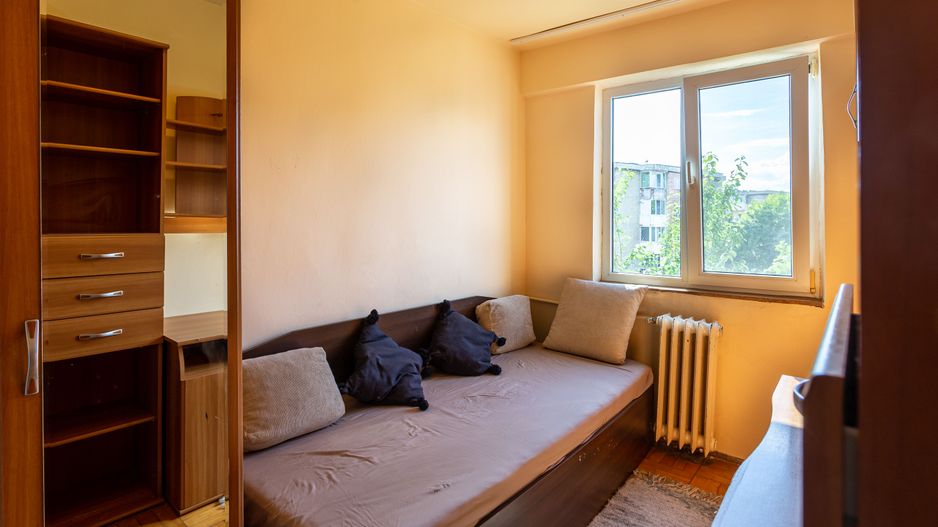 Ap cu 4 camere, la etajul 3, zona Kaufland, Banu Mărăcine - Poză 7