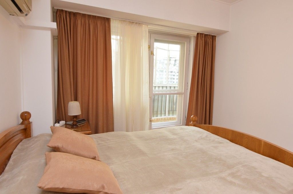 3 camere Unirii 63, prima închiriere, mobilat complet, parcare inclusă - Poză 9