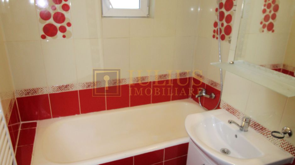 3 camere, clima, contra cost posibilitate garaj. - Poză 24