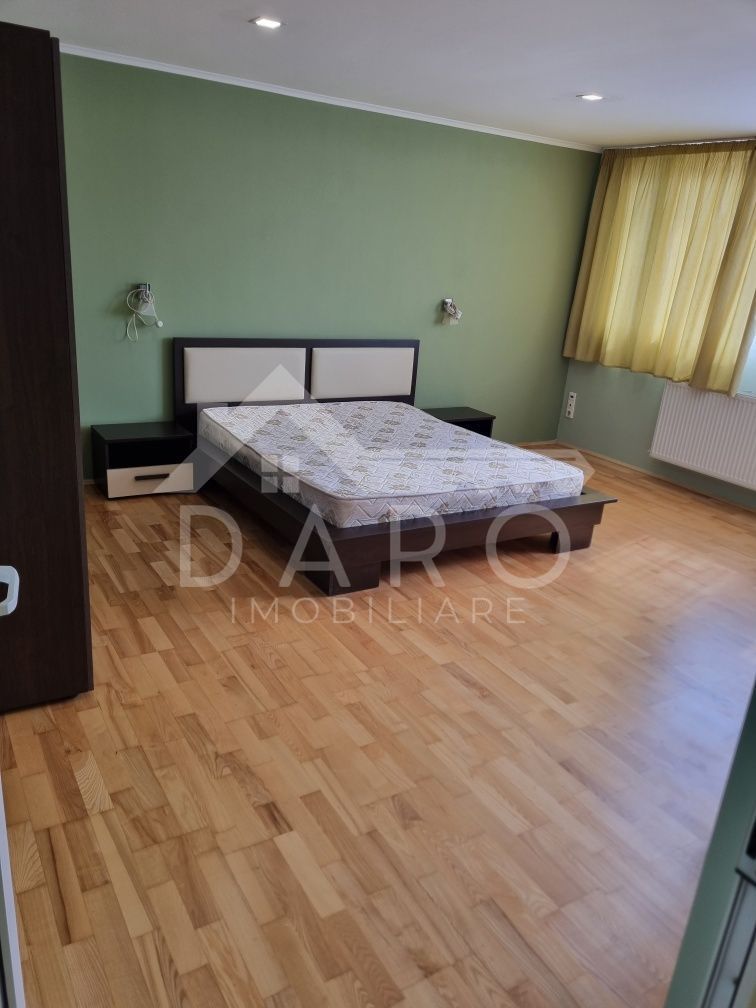 De închiriat apartament deosebit ultracentral, 3 camere, 2 băi, utilat - Poză 5