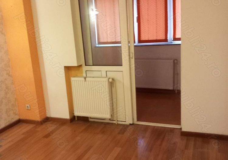 Vand apartament 3 camere - Poză 8