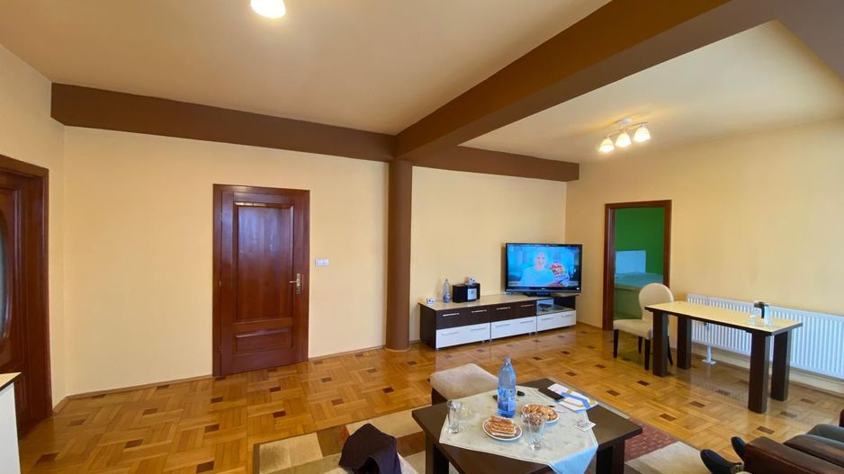 De vanzare casa in Lugoj pe strada INSULEI - Poză 1