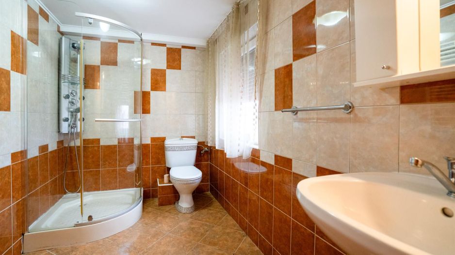 Casa cu 4 camere si 1000 mp teren Santandrei - Poză 7