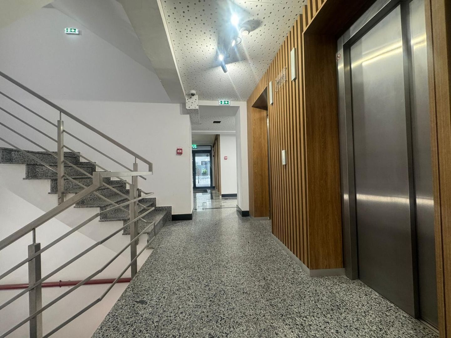 3 camere decomandat || PIPERA ROND OMV - Poză 12